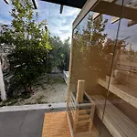 Balena Blu Luxury ביצ'לייה